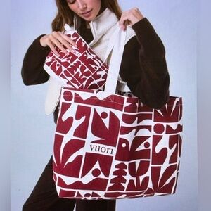 NWT Vuori Oversized Limited Edition Holiday Tote Bag